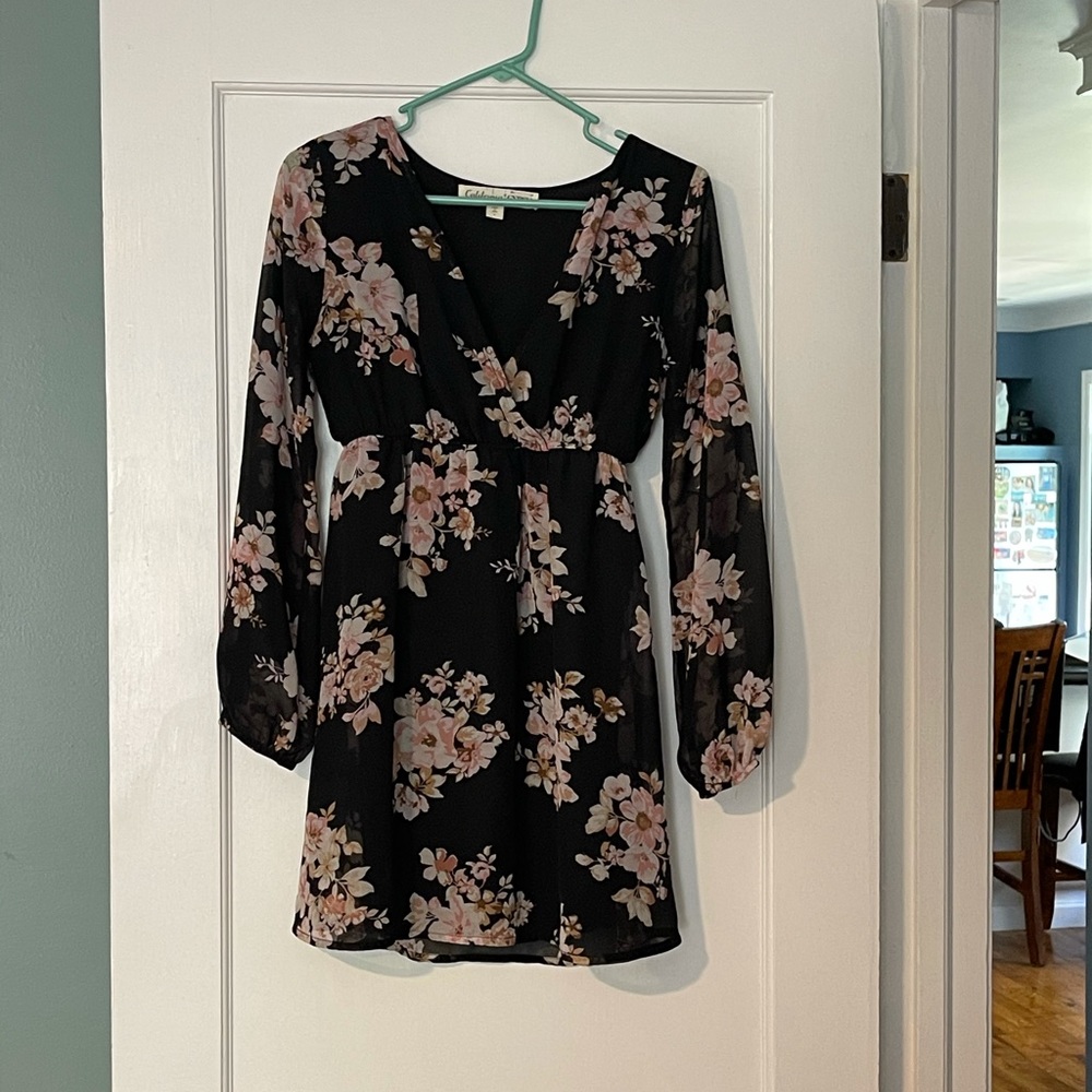 Maurice’s dress, excellent condition.